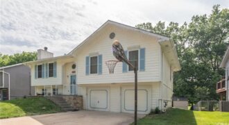6814 N Liberty Street, Kansas City, MO 64118