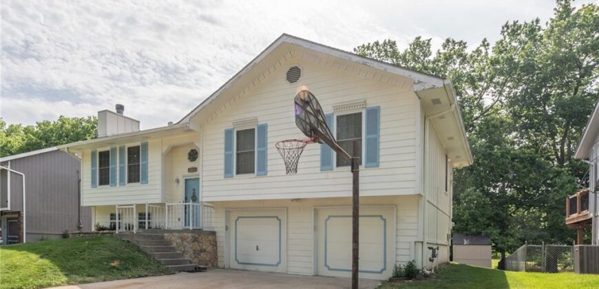 6814 N Liberty Street, Kansas City, MO 64118