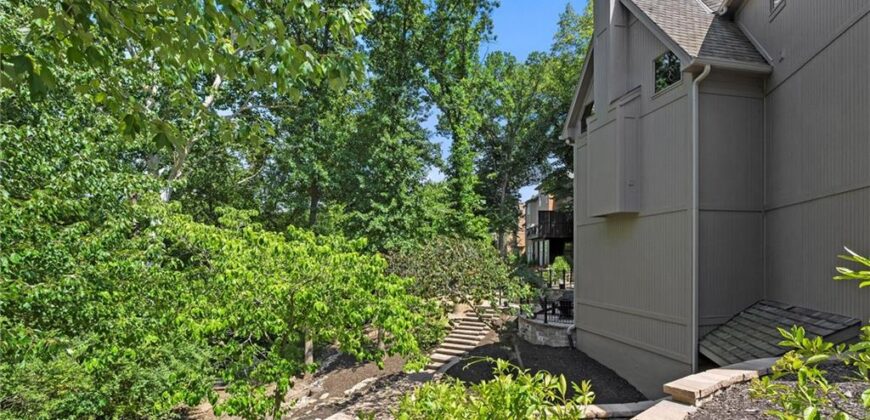 6001 N Cosby Avenue, Kansas City, MO 64151