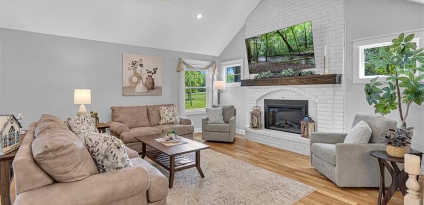 15813 Sugar Plum Road, Kearney, MO 64060