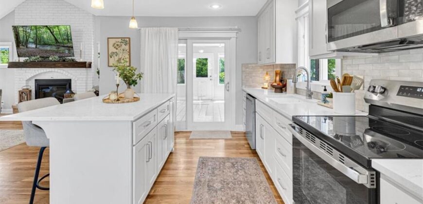 15813 Sugar Plum Road, Kearney, MO 64060
