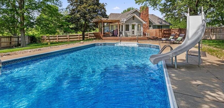 15813 Sugar Plum Road, Kearney, MO 64060