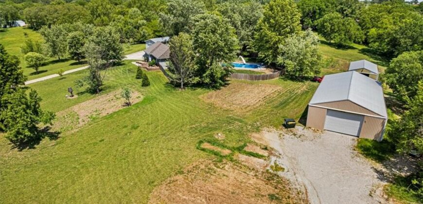 15813 Sugar Plum Road, Kearney, MO 64060