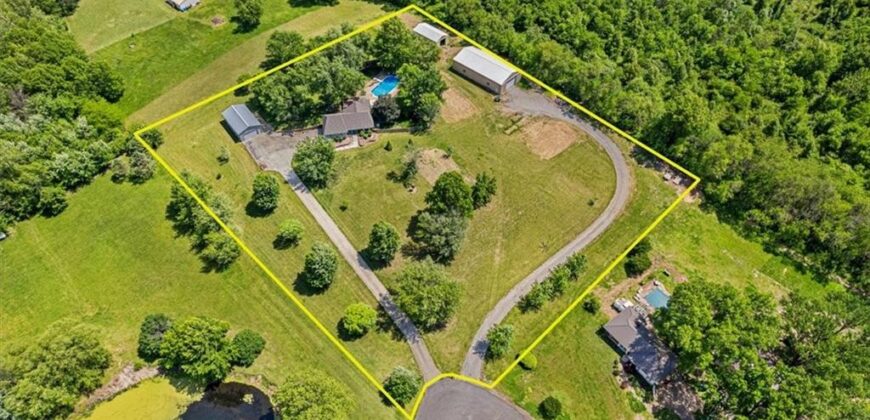 15813 Sugar Plum Road, Kearney, MO 64060