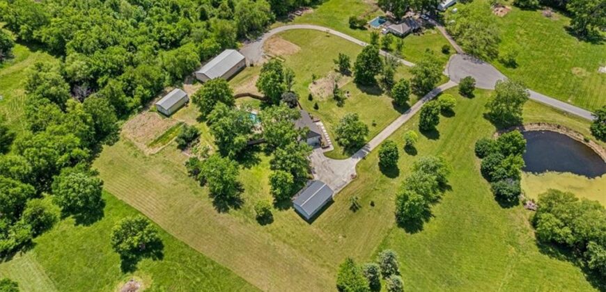 15813 Sugar Plum Road, Kearney, MO 64060