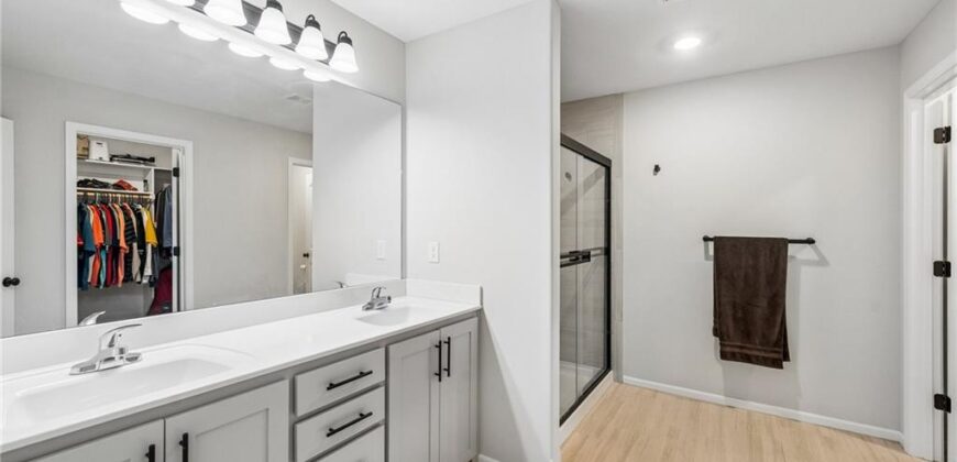 8912 NE 118TH Court, Kansas City, MO 64157