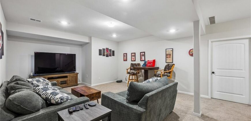 8912 NE 118TH Court, Kansas City, MO 64157