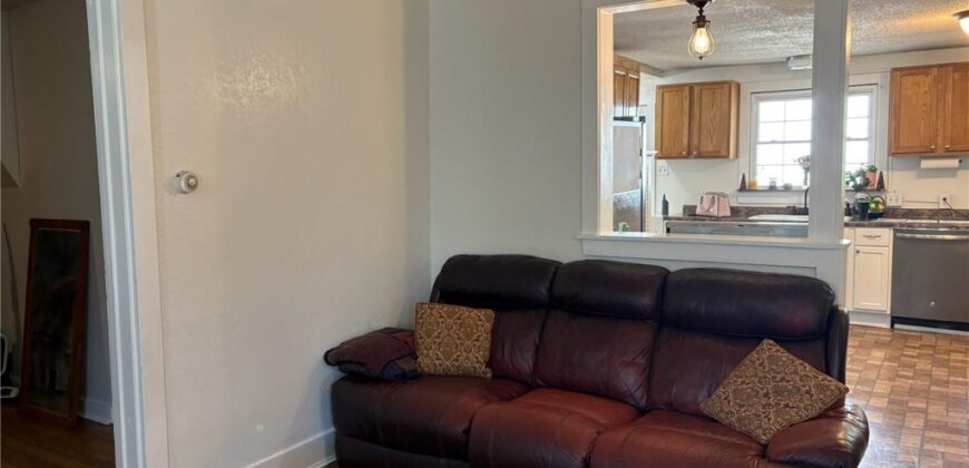 625 Summit Street, Weston, MO 64098