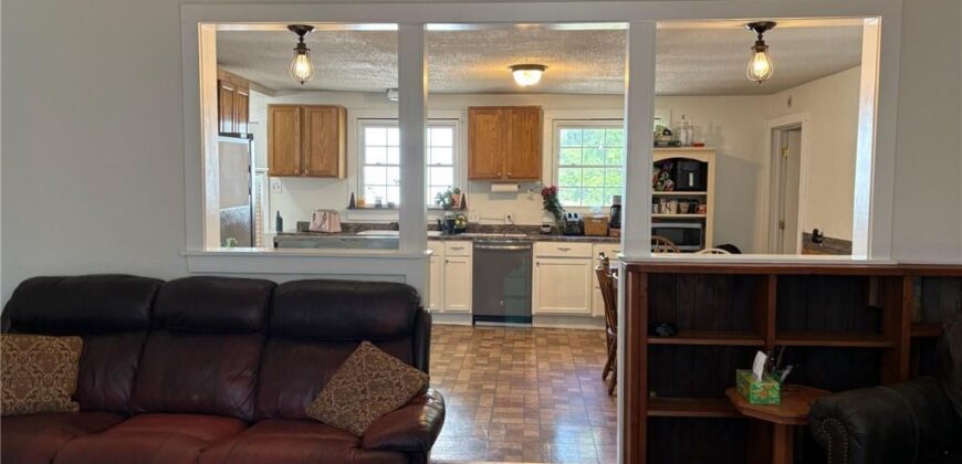 625 Summit Street, Weston, MO 64098