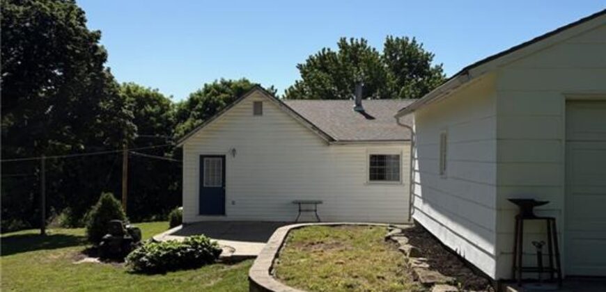 625 Summit Street, Weston, MO 64098