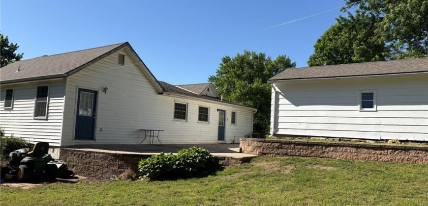 625 Summit Street, Weston, MO 64098