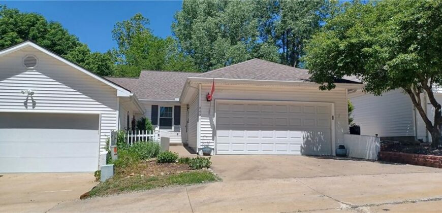 8424 N Park Court, Kansas City, MO 64155