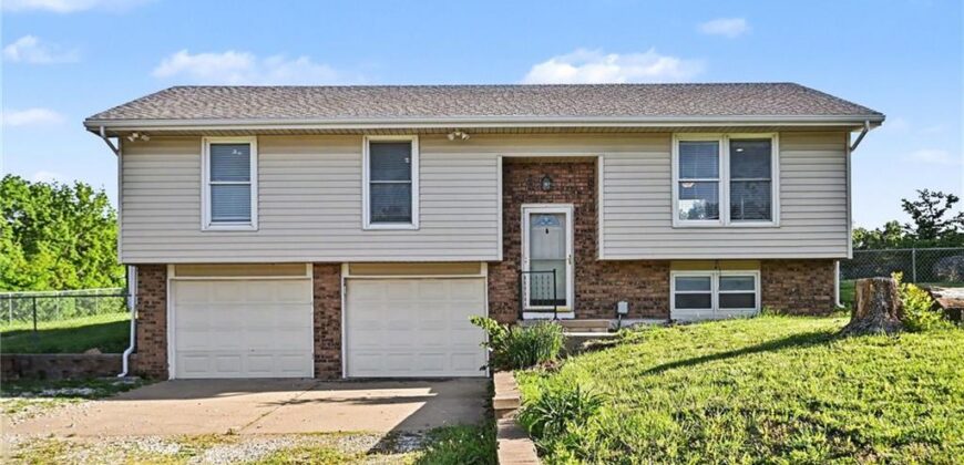 1104 3rd Street, Camden Point, MO 64018