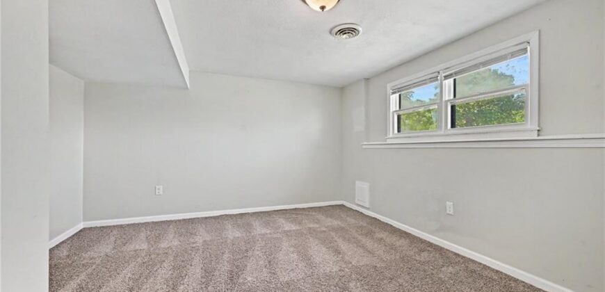 1104 3rd Street, Camden Point, MO 64018