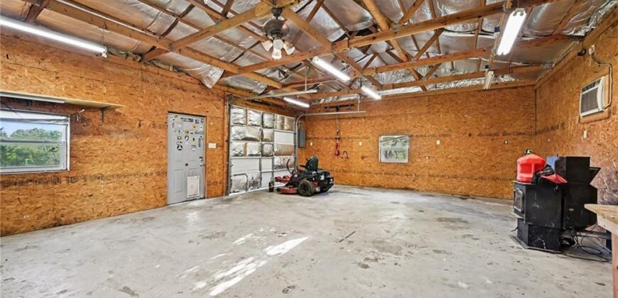 1104 3rd Street, Camden Point, MO 64018