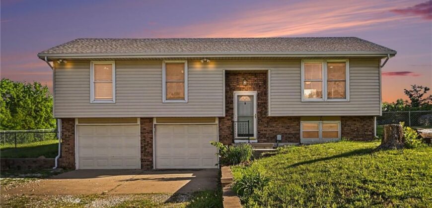 1104 3rd Street, Camden Point, MO 64018