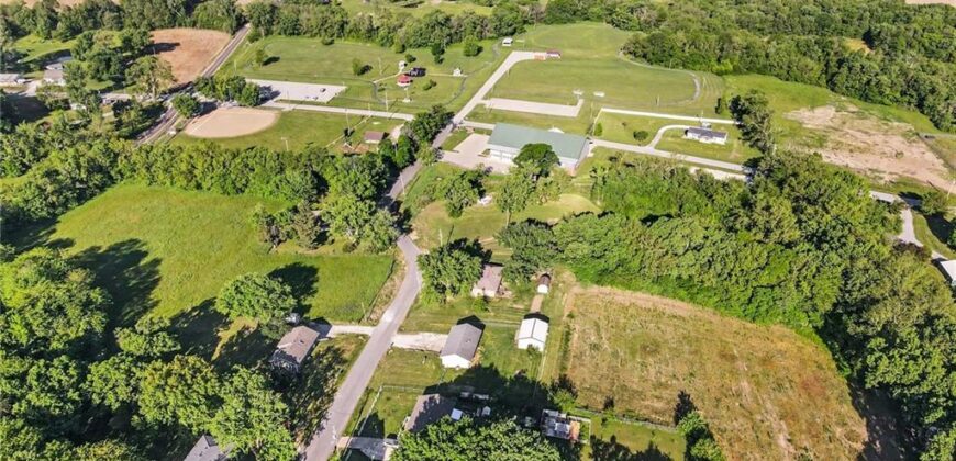 1104 3rd Street, Camden Point, MO 64018