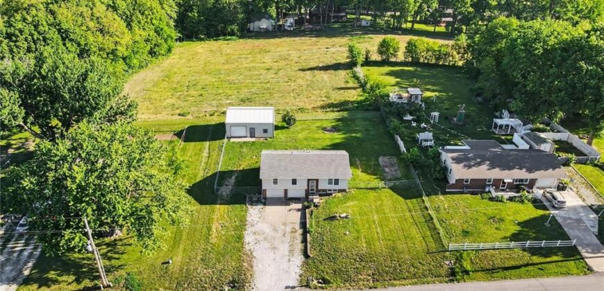 1104 3rd Street, Camden Point, MO 64018