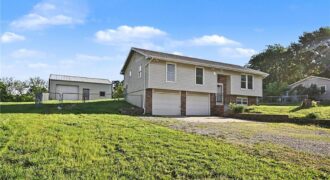 1104 3rd Street, Camden Point, MO 64018
