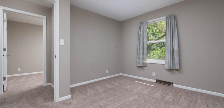 903 S Jefferson Street, Kearney, MO 64060
