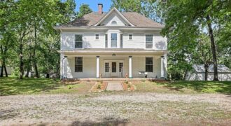 405 Fifth Street, Camden Point, MO 64018