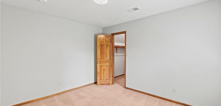 6724 N Quincy Circle, Kansas City, MO 64119