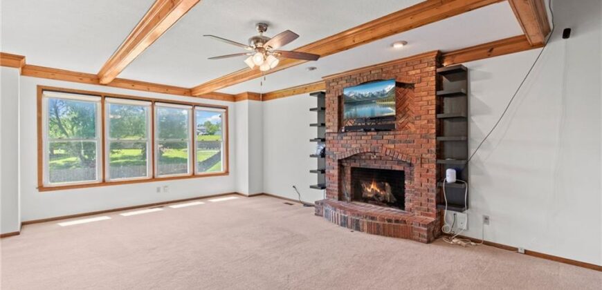 6724 N Quincy Circle, Kansas City, MO 64119