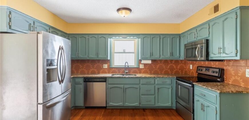 3902 N Colorado Avenue, Kansas City, MO 64117