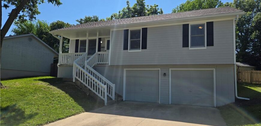 7408 N Lane Avenue, Kansas City, MO 64158