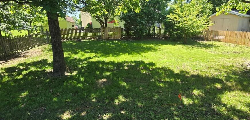 7408 N Lane Avenue, Kansas City, MO 64158