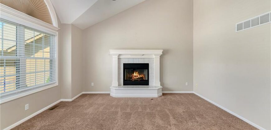11915 N Holmes Court, Kansas City, MO 64155