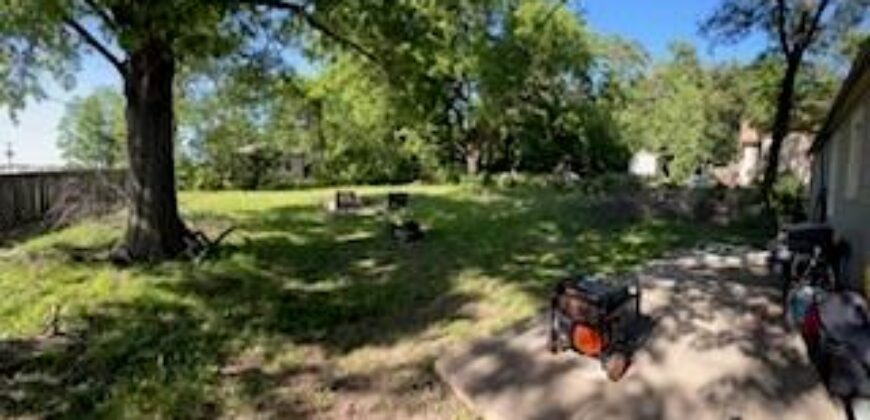 316 NW 82nd Street, Kansas City, MO 64118