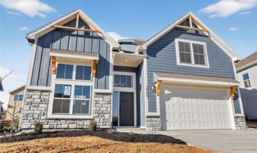 16268 Giorgia Street, Parkville, MO 64152