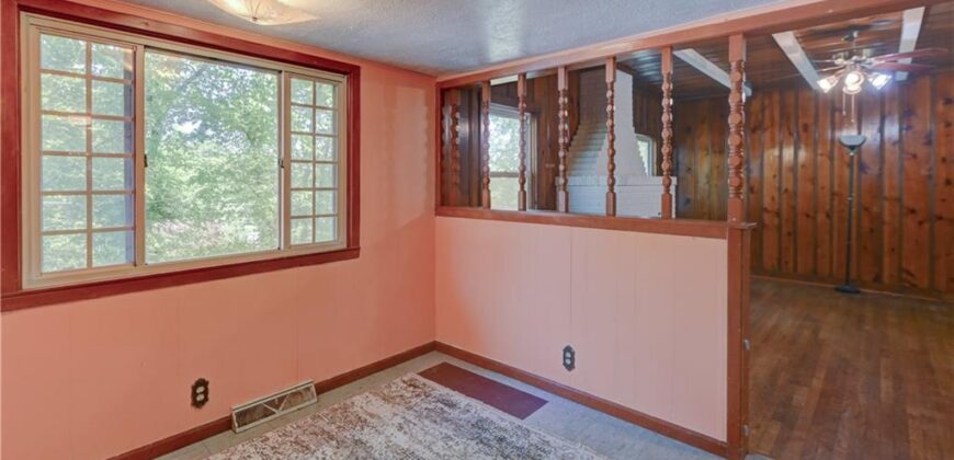 5363 NW Wagon Trail, Houston Lake, MO 64151