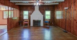 5363 NW Wagon Trail, Houston Lake, MO 64151