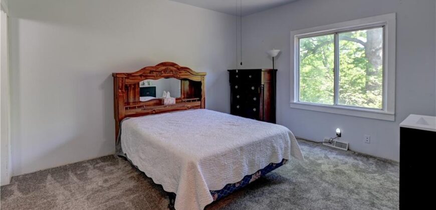 5363 NW Wagon Trail, Houston Lake, MO 64151