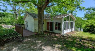 5363 NW Wagon Trail, Houston Lake, MO 64151