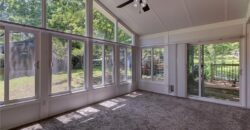 5363 NW Wagon Trail, Houston Lake, MO 64151