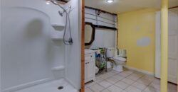 5363 NW Wagon Trail, Houston Lake, MO 64151