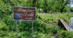 5363 NW Wagon Trail, Houston Lake, MO 64151