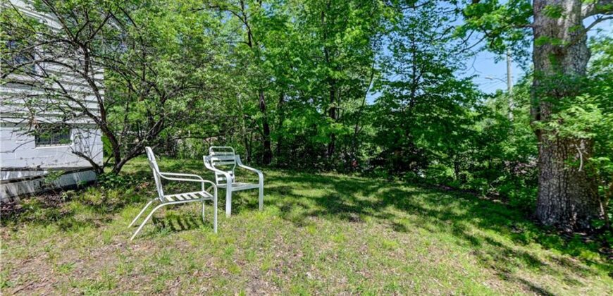 5363 NW Wagon Trail, Houston Lake, MO 64151