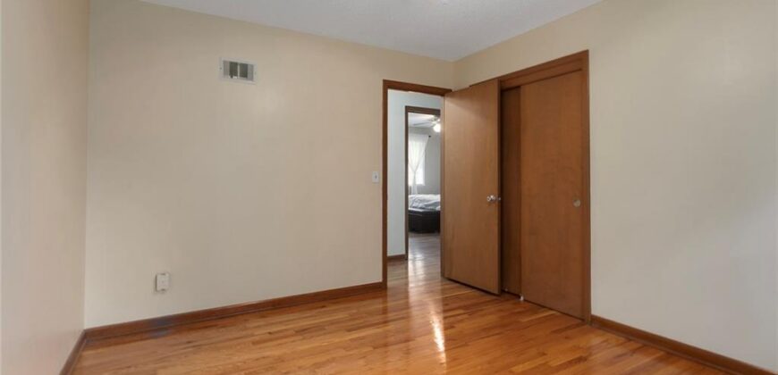 7517 N Central Street, Gladstone, MO 64118