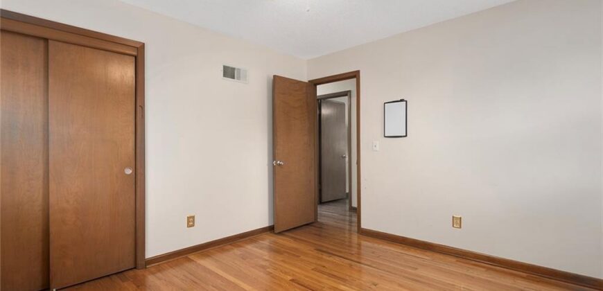 7517 N Central Street, Gladstone, MO 64118
