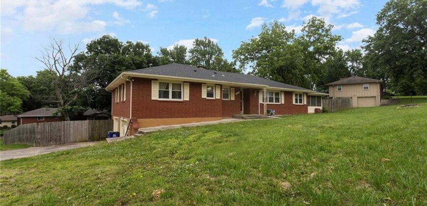 7517 N Central Street, Gladstone, MO 64118