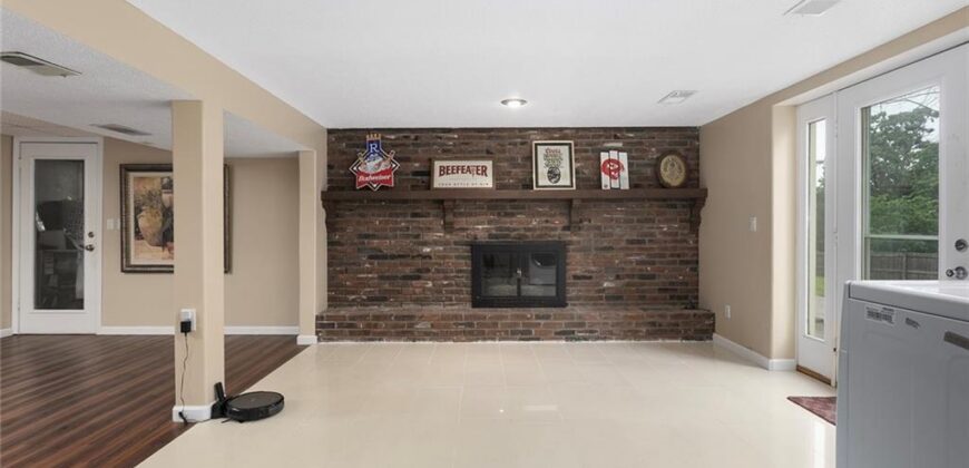 7517 N Central Street, Gladstone, MO 64118