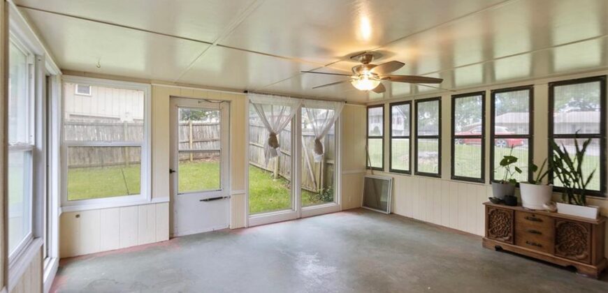 7517 N Central Street, Gladstone, MO 64118