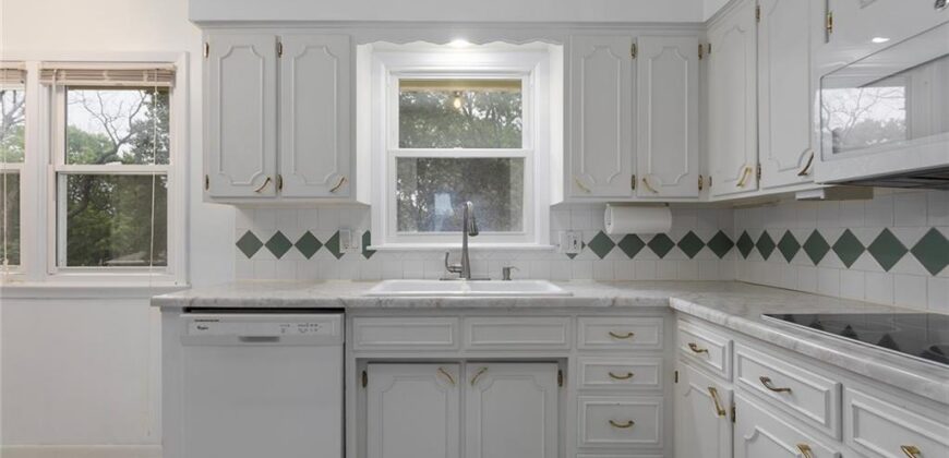 7517 N Central Street, Gladstone, MO 64118