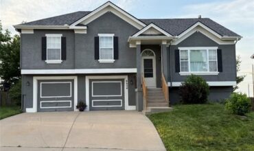 8604 NE 75TH Terrace, Kansas City, MO 64158