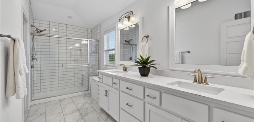 6619 NW 105th Court, Kansas City, MO 64154