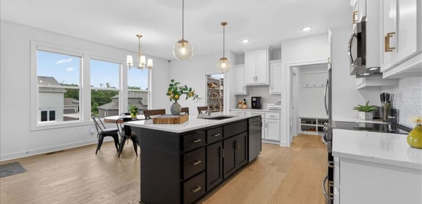6619 NW 105th Court, Kansas City, MO 64154